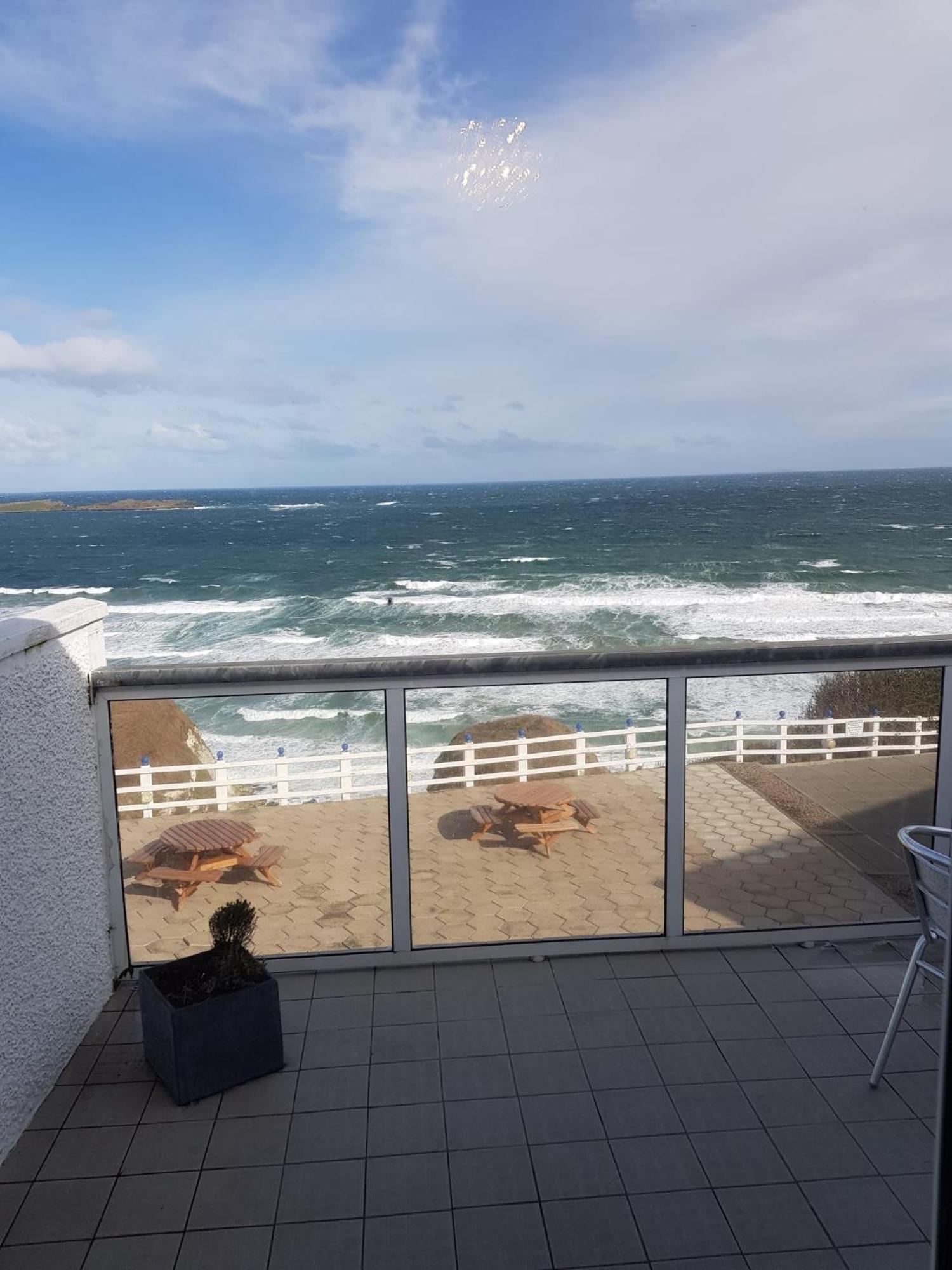 Royal Court Hotel Portrush Eksteriør bilde