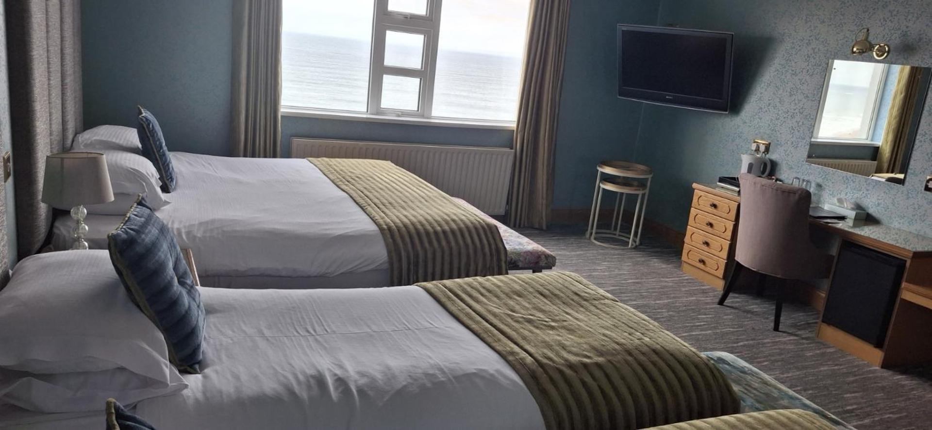 Royal Court Hotel Portrush Eksteriør bilde