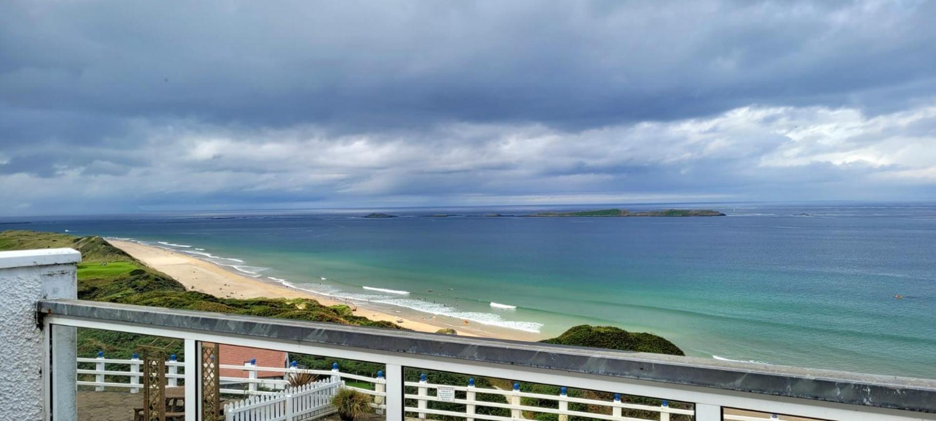 Royal Court Hotel Portrush Eksteriør bilde